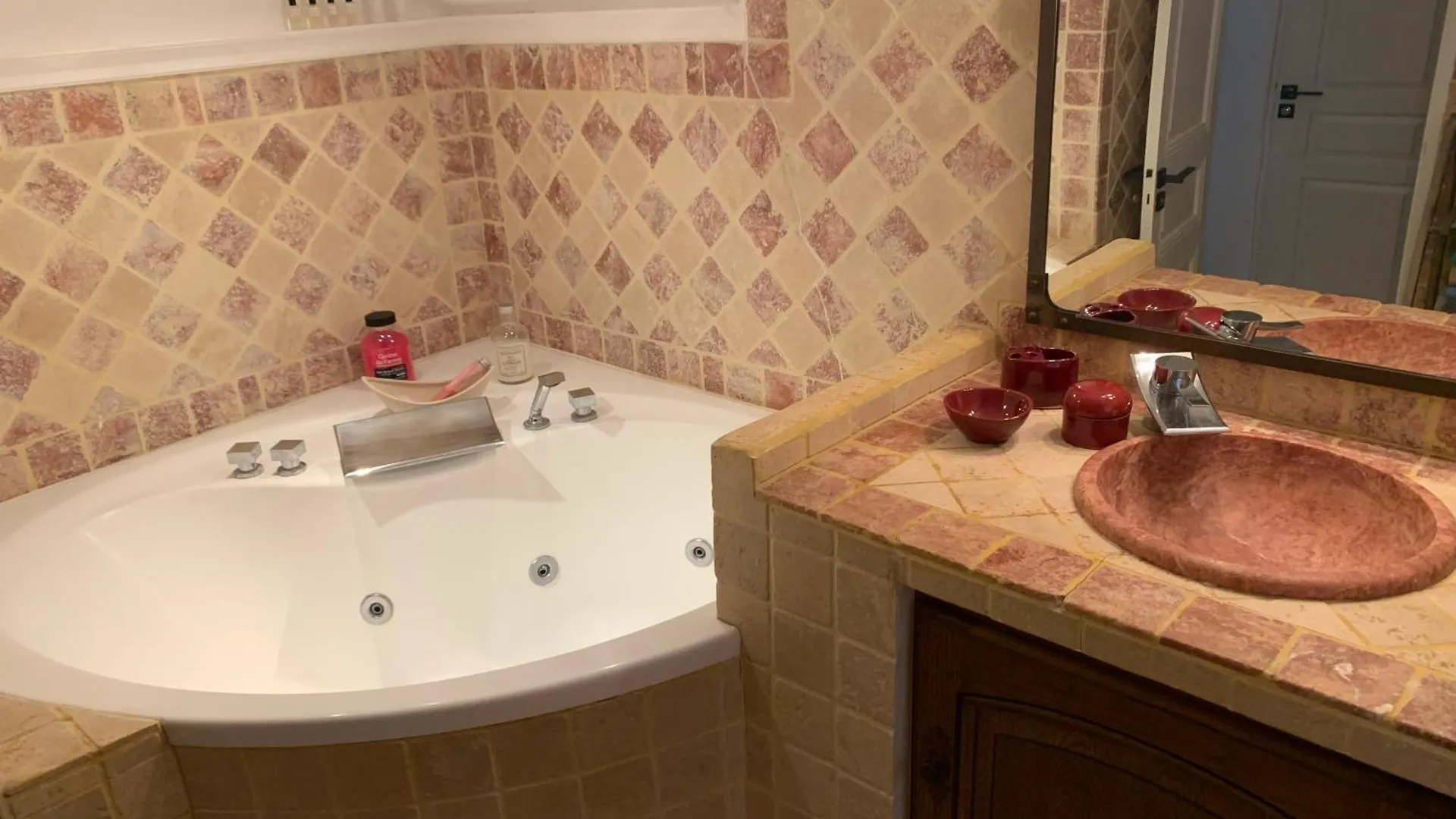 Prox Saint-Tropez - Maison 3 Chambres- 3 Km Mer Grimaud 0*,  France